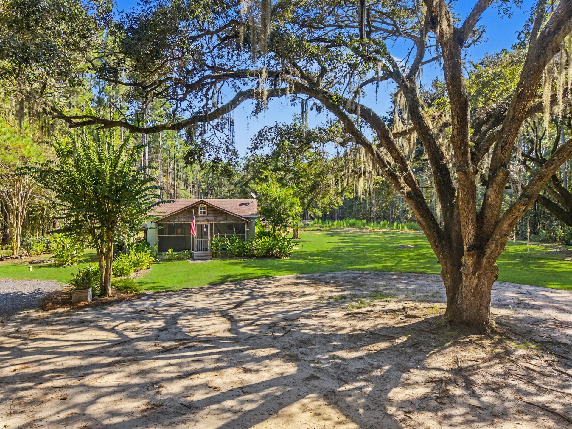 1036 Milcrest Drive Photo 29