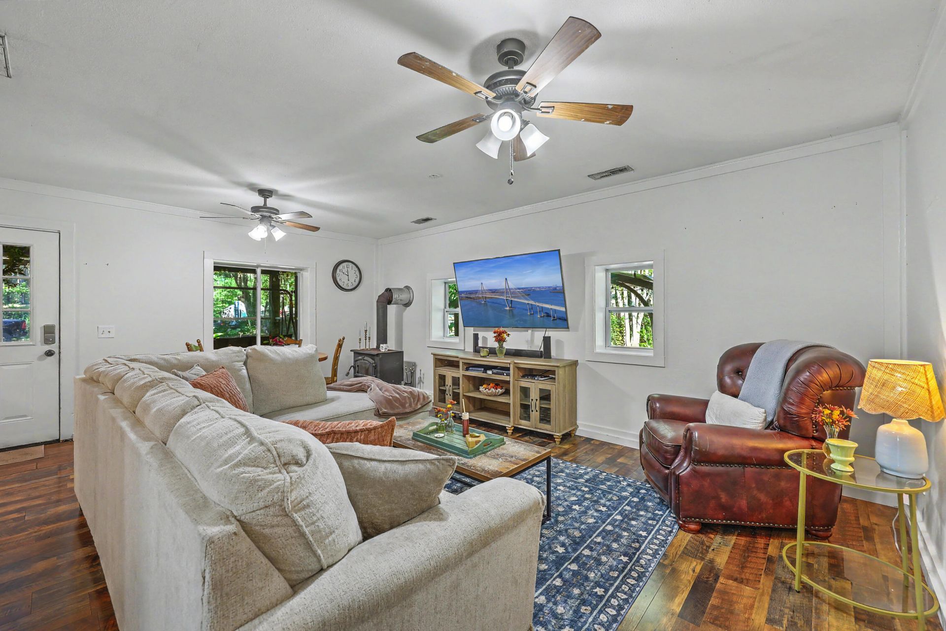 1036 Milcrest Drive Photo 6