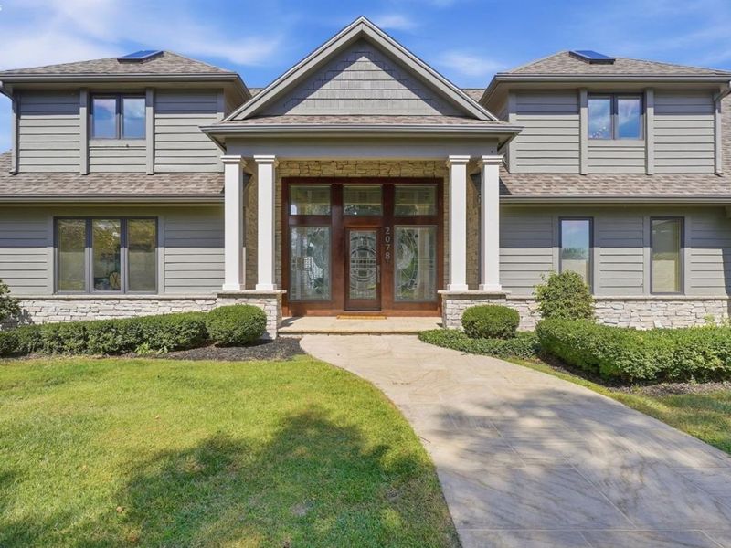 2078 Driftwood Lane, Oregon, OH 43616 Photo 2