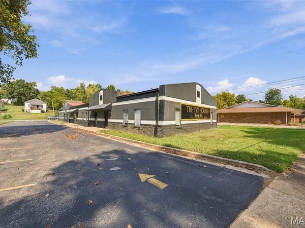 1301 W Maud Street , Poplar Bluff, MO 63901
