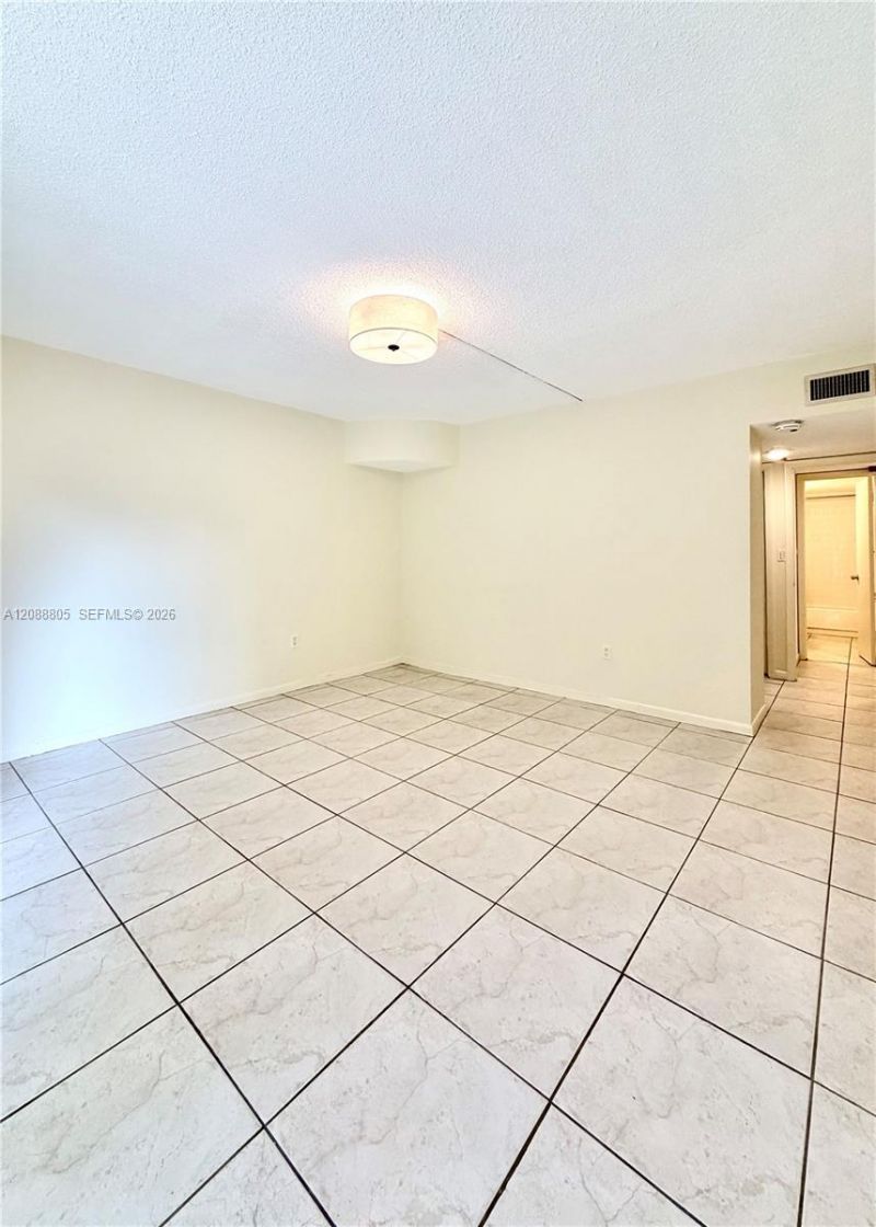 1655 NE 115th St , Unit 11B, Miami, FL 33181 Photo