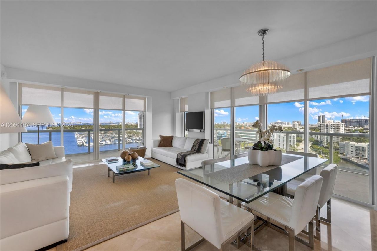 10 Venetian Way, Unit 1404, Miami Beach, FL 33139 Photo
