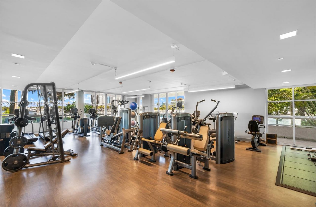 10 Venetian Way, Unit 1404, Miami Beach, FL 33139 Photo
