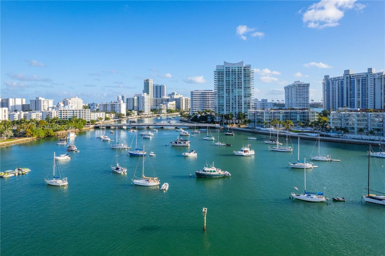 10 Venetian Way, Unit 1404, Miami Beach, FL 33139 Photo