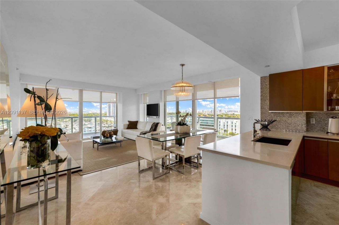 10 Venetian Way, Unit 1404, Miami Beach, FL 33139 Photo