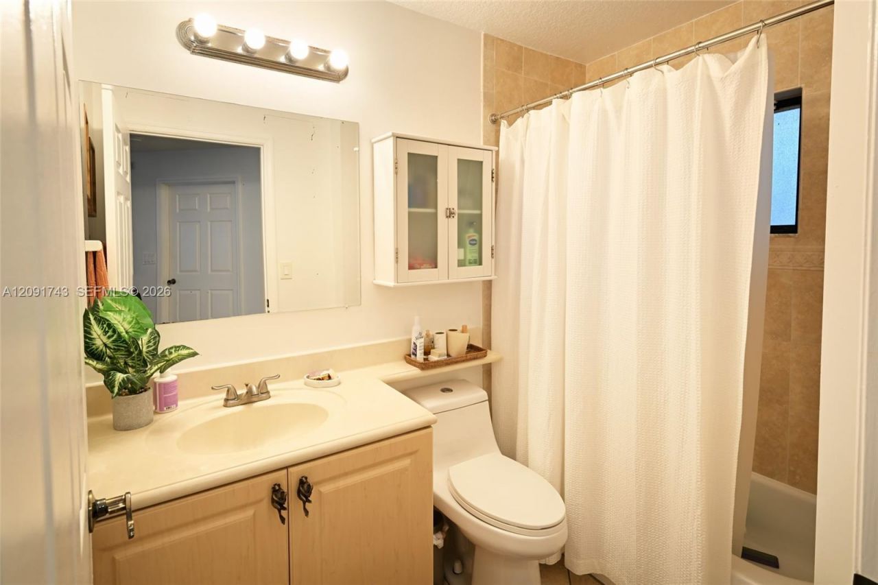 3813 Simms St , Unit 3813, Hollywood, FL 33021 Photo