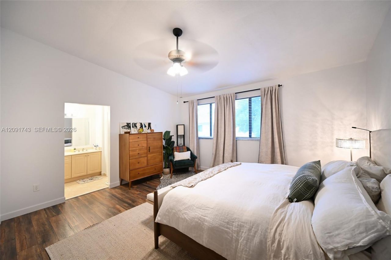 3813 Simms St , Unit 3813, Hollywood, FL 33021 Photo