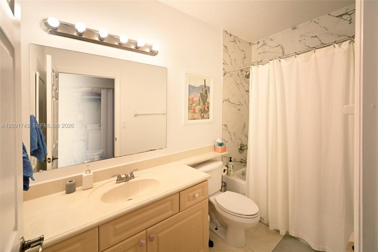3813 Simms St , Unit 3813, Hollywood, FL 33021 Photo