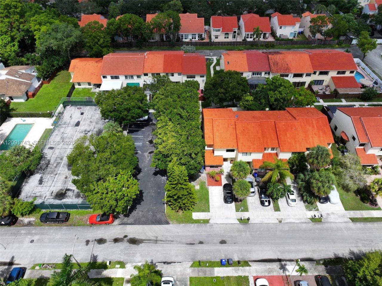 3813 Simms St , Unit 3813, Hollywood, FL 33021 Photo