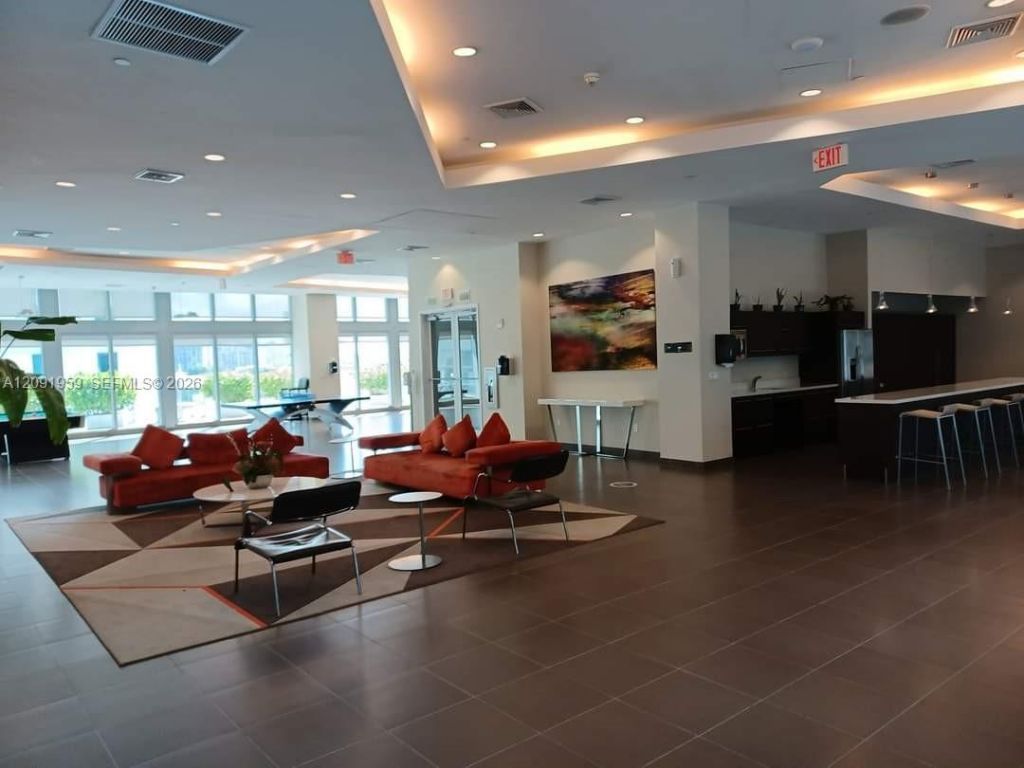 1111 SW 1st Ave , Unit UPH4024-, Miami, FL 33130 Photo