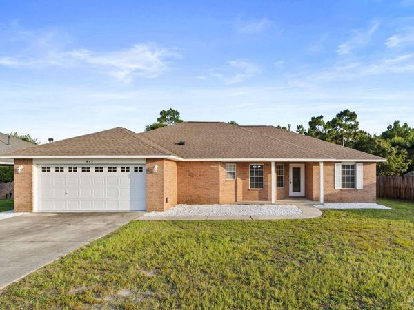 643 Downhaul Dr, Pensacola, FL 32507