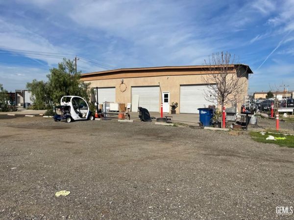 1301 Washington Street, Bakersfield, CA 93305