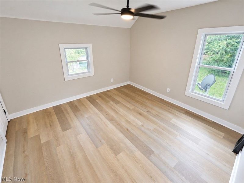 402 Hall Avenue, Barberton, OH 44203 Photo 11