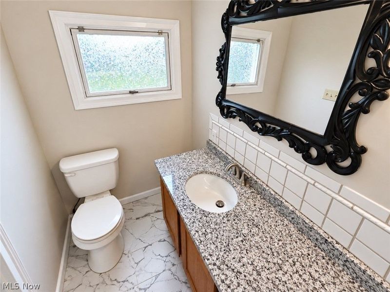 402 Hall Avenue, Barberton, OH 44203 Photo 7