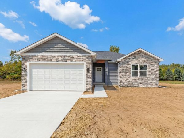 2 Cobblestone Ridge, Tecumseh, MI 49286