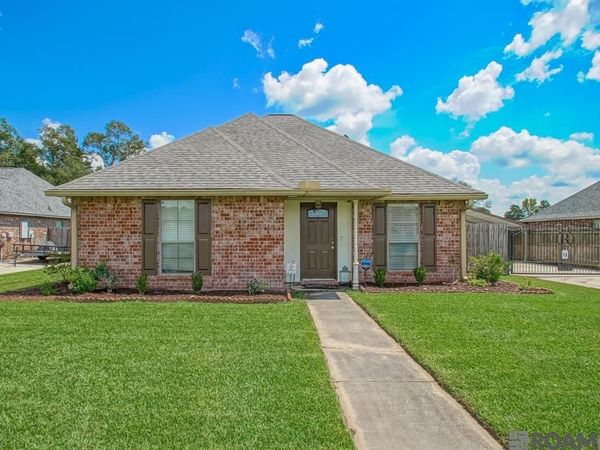 34233 Hawks Cove, Denham Springs, LA 70706