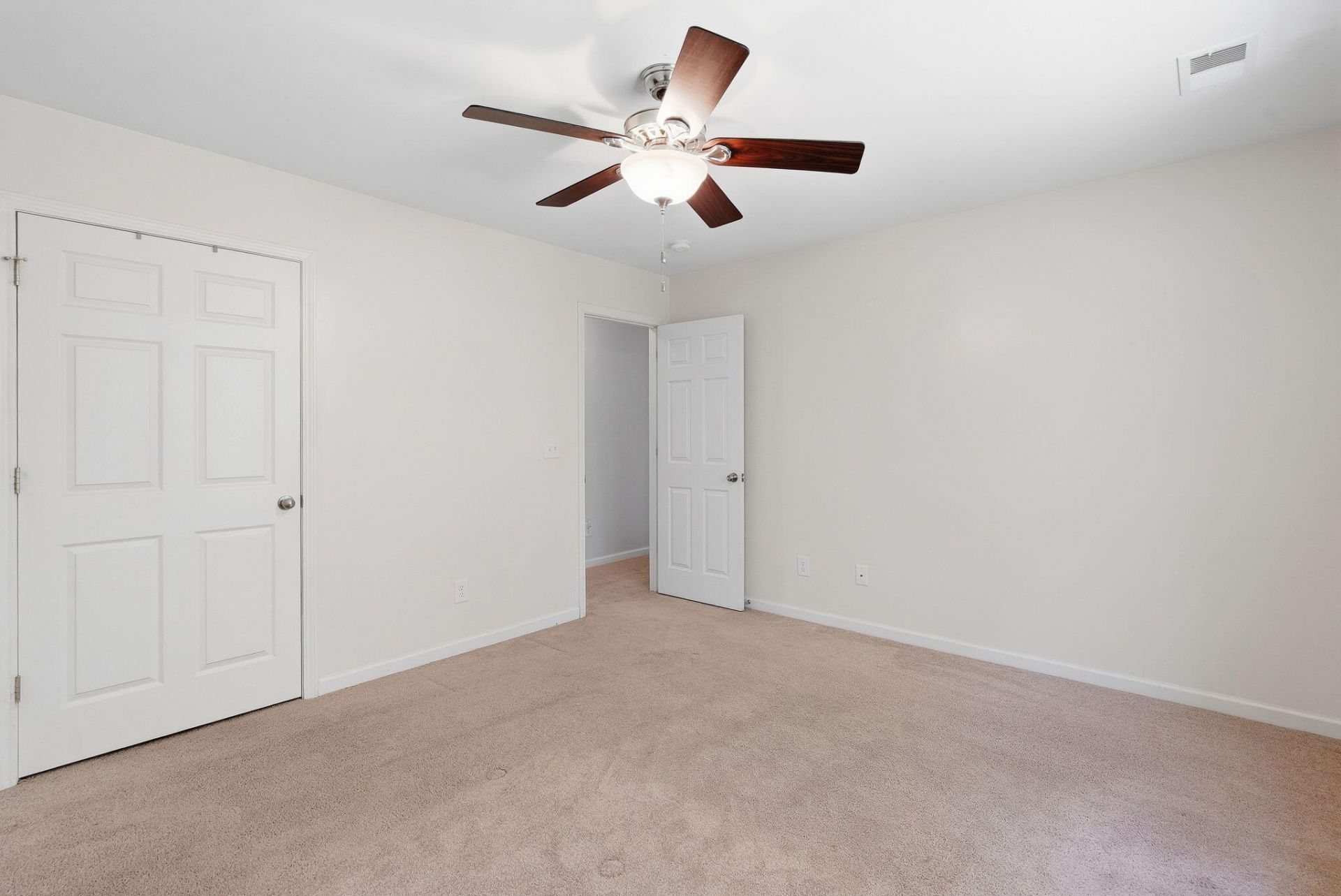 187 Blackstone Drive Photo 28