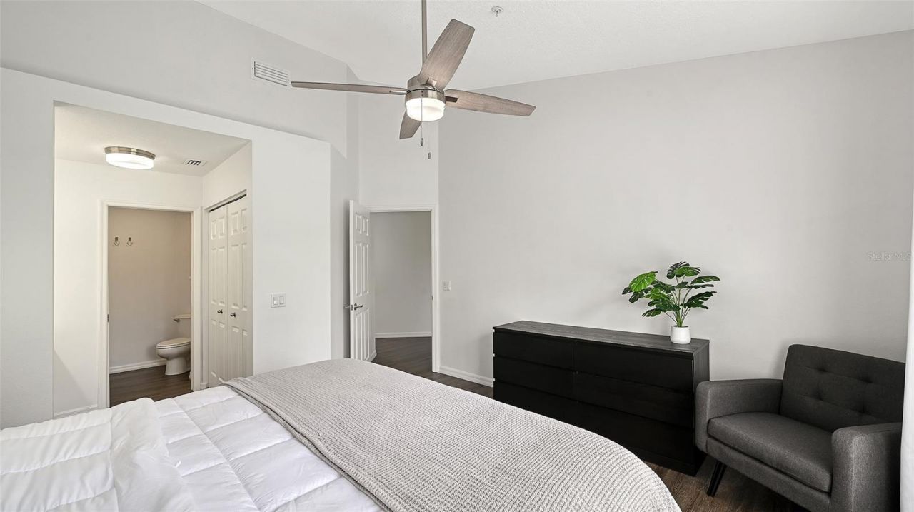 5469 Fair Oaks Street , Unit 5C, Bradenton, FL 34203 Photo