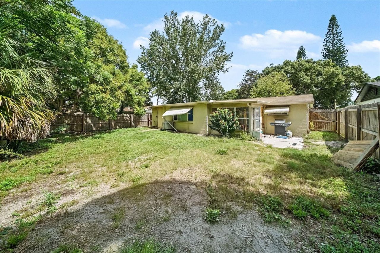 6249 Maplewood Drive , New Port Richey, FL 34653 Photo