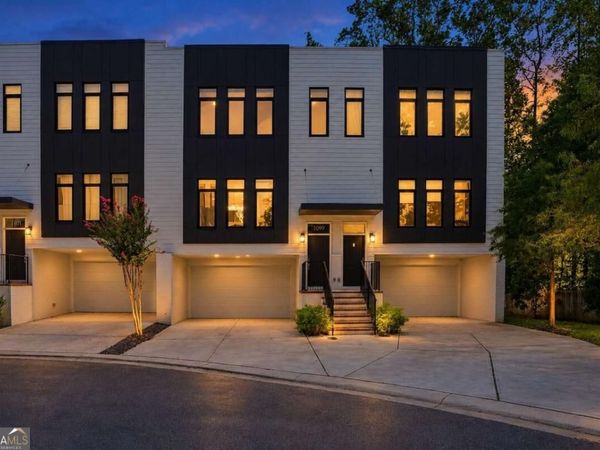 1099 Briar Cove Circle NE, Atlanta, GA 30329