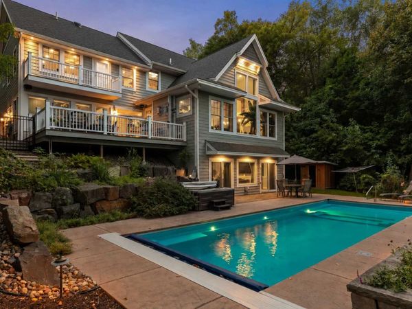 18508 Ridgewood Road, Minnetonka, MN 55391