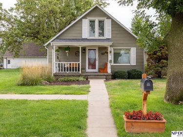 111 4th Street, Friend, NE 68359
