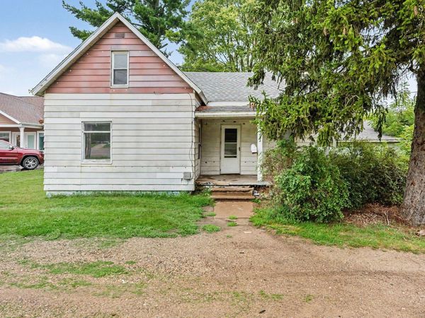422 Western Avenue, Allegan, MI 49010