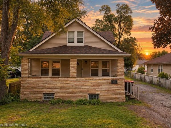 21344 Seminole Street , Southfield, Mi 48033