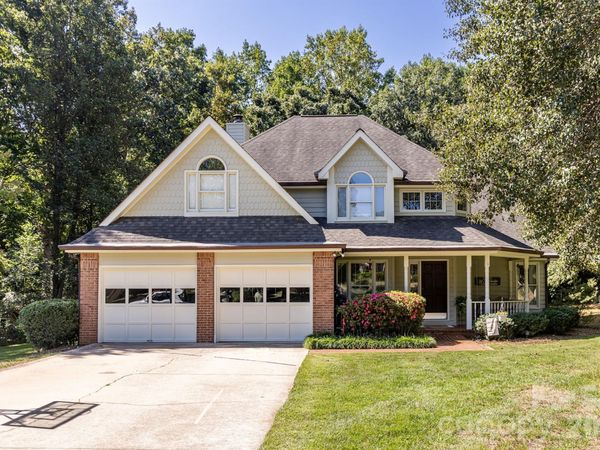 1740 29th Avenue Place NE, Hickory, NC 28601
