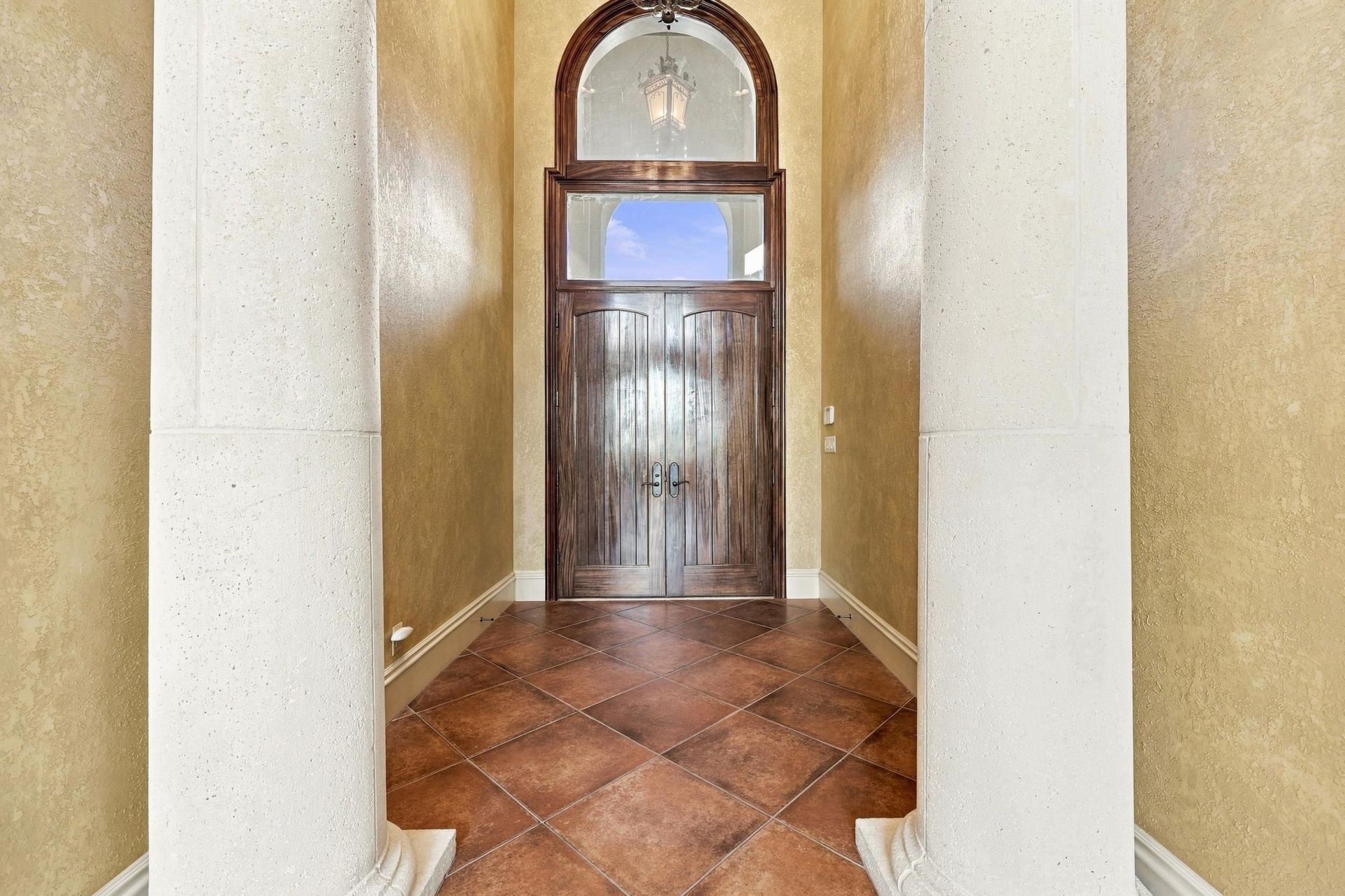 1549 Serena Dr.  Photo 5