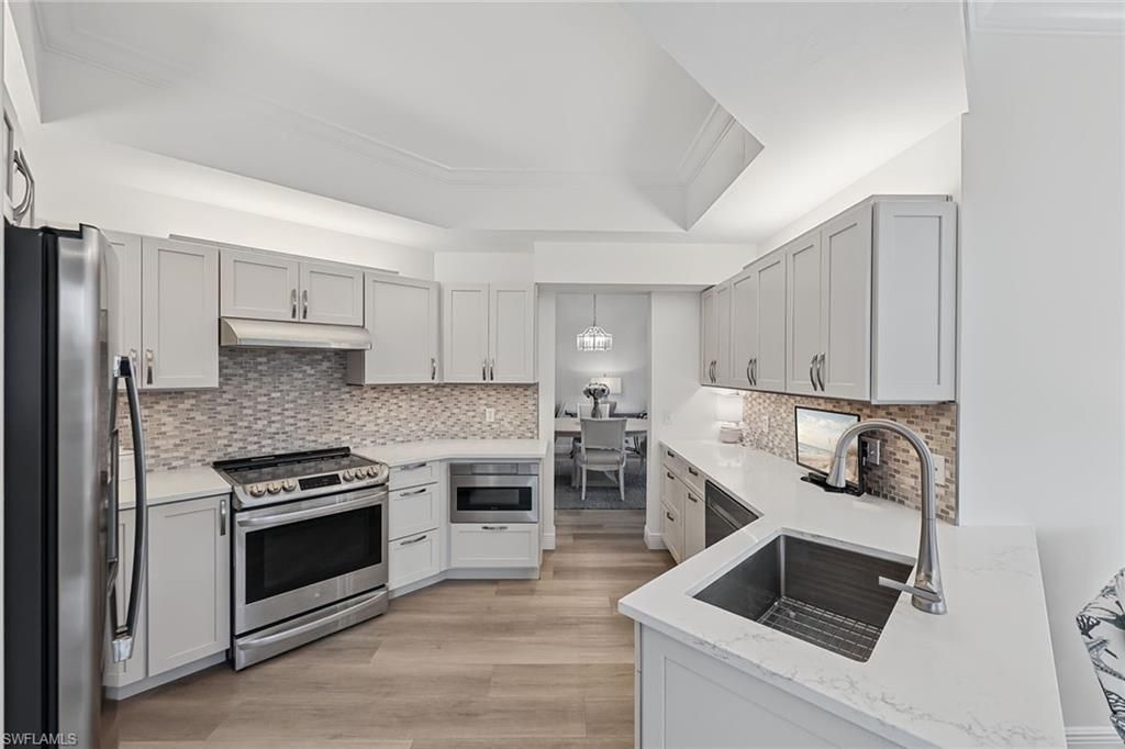 7024 Pelican Bay Blvd, Unit 201, Naples, FL 34108 Photo