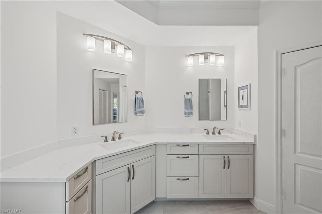 7024 Pelican Bay Blvd, Unit 201, Naples, FL 34108 Photo
