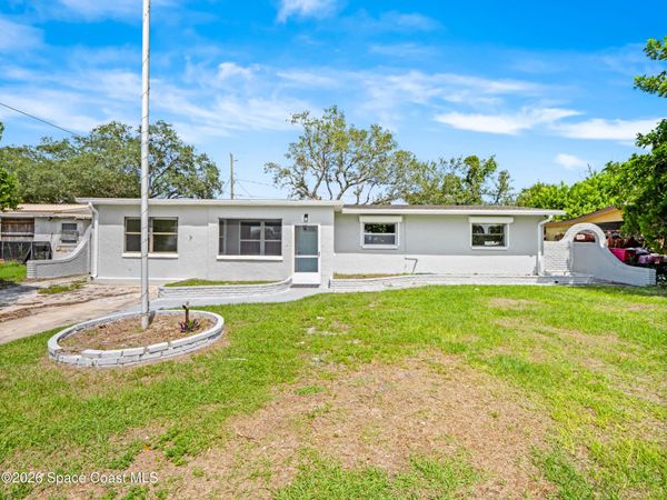 1382 Lakewood Drive , Melbourne, FL 32935