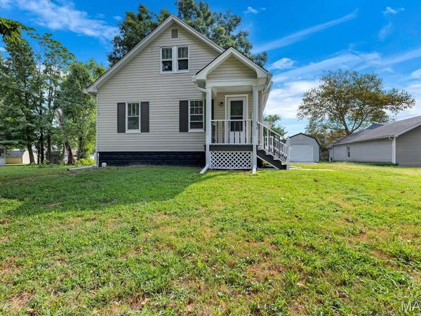 335 S Spencer Street , Bethalto, IL 62010