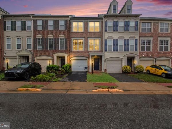 8139 DOVE COTTAGE COURT, LORTON, VA 22079