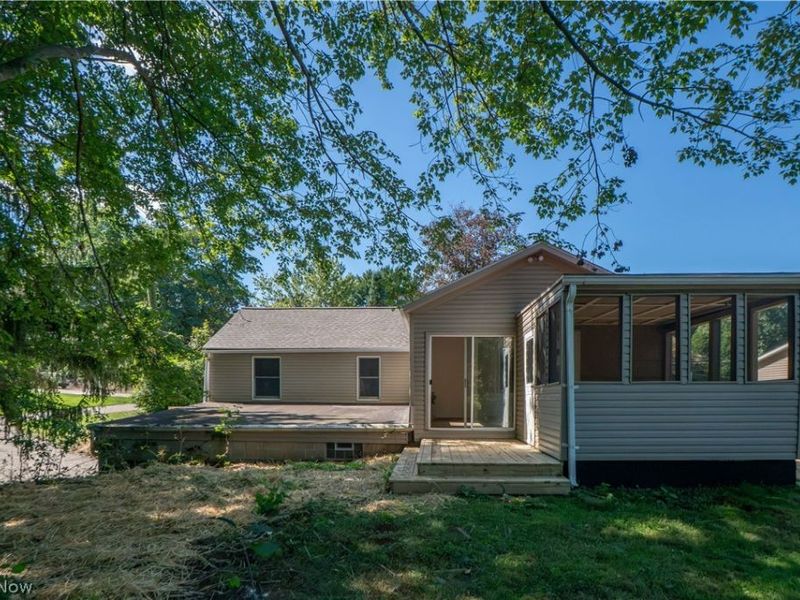 12800 Redwood Avenue NW, Uniontown, OH 44685 Photo 31