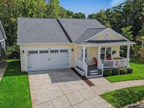 4482 Marie Therese Circle, Pinckney, MI 48169