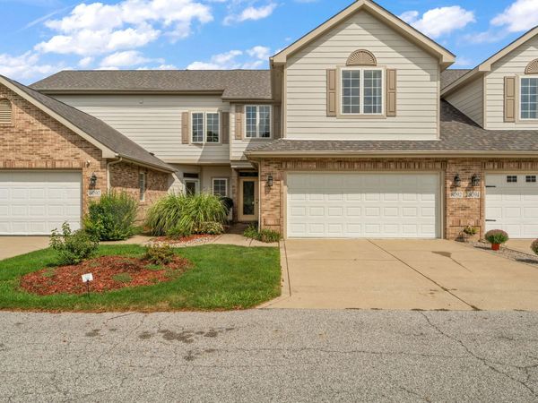 8092 Tuckaway Court , Winfield, IN 46307