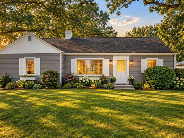 12520 Grant Street , Crown Point, IN 46307