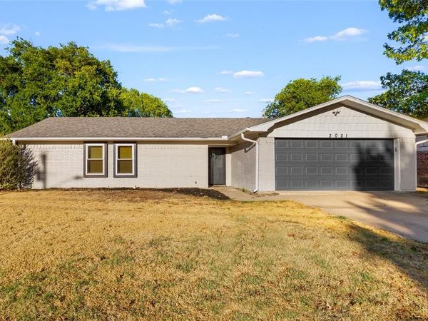 3021 Oakridge Drive, Corsicana, TX 75110