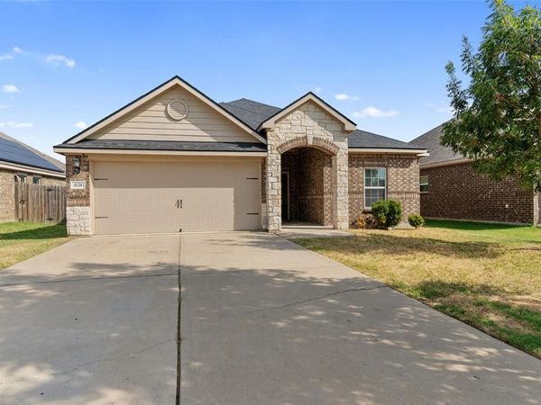 4128 Tower Bridge Lane, Crowley, TX 76036