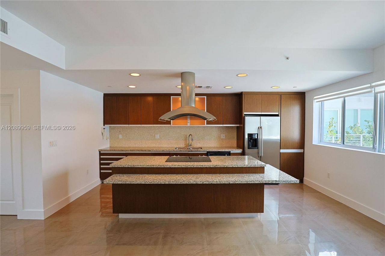 7520 SW 59th Pl, Unit 4D, South Miami, FL 33143 Photo