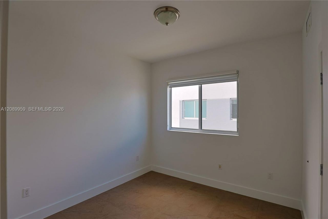 7520 SW 59th Pl, Unit 4D, South Miami, FL 33143 Photo