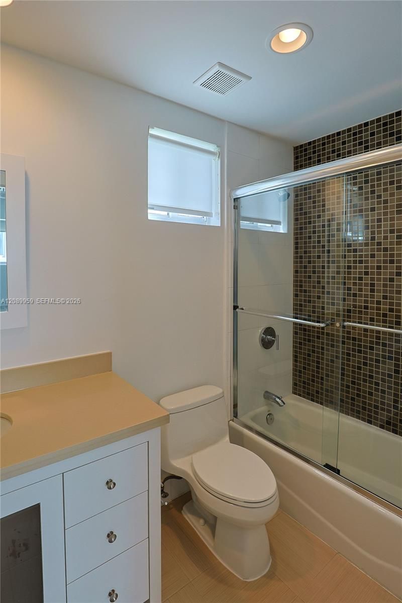 7520 SW 59th Pl, Unit 4D, South Miami, FL 33143 Photo