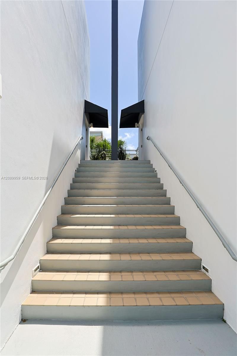 7520 SW 59th Pl, Unit 4D, South Miami, FL 33143 Photo