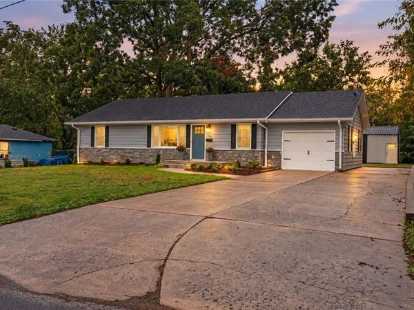 206 Highland Street, Sweet Springs, MO 65351