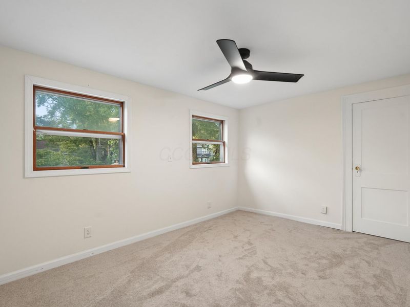 335 E Weber Road, Columbus, OH 43202 Photo 22