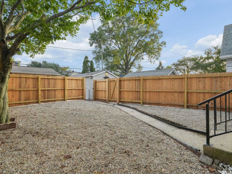 335 E Weber Road, Columbus, OH 43202 Photo 31