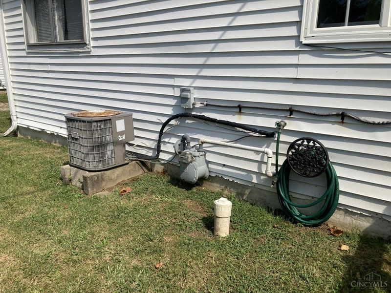 5317 College Corner Pike, Oxford, OH 45056 Photo 7