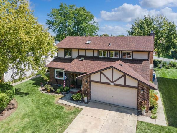 1251 N Scarlet Drive , Addison, IL 60101